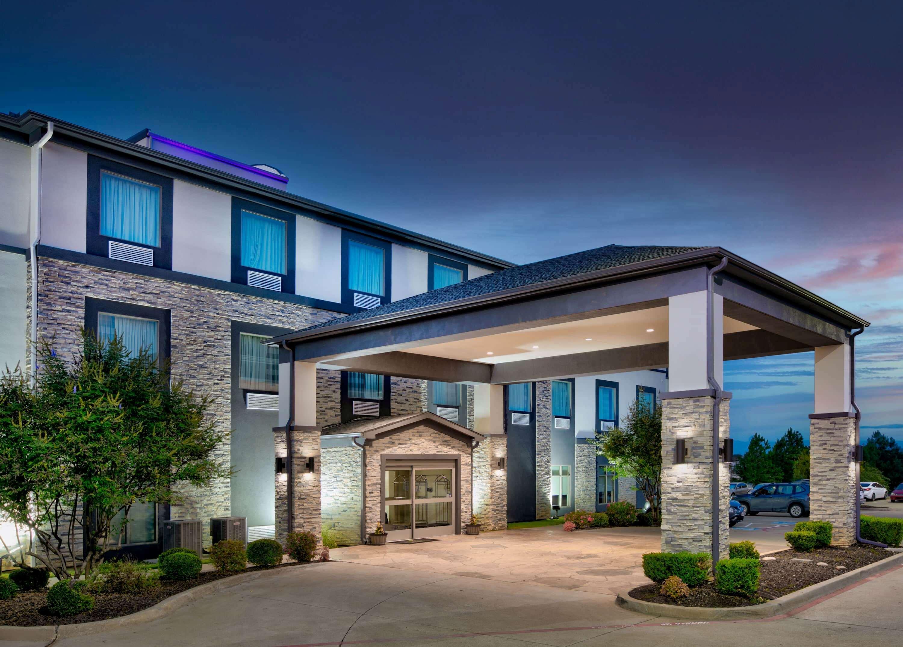 Wingate By Wyndham Longview North Hotel Exterior photo